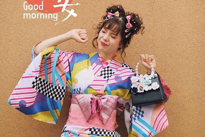 Traditional and Fashionable Kimono Experience - Accessibility and Transportation