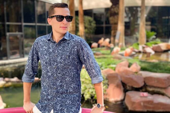 Trendy Strip Photo/Video Tour in Las Vegas - Capturing the Best Moments