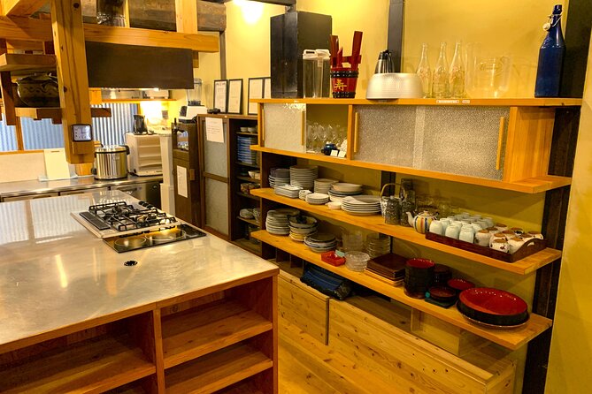Unlimited Sake and Hand-Rolled Sushi Workshop - Sake Tasting Experience