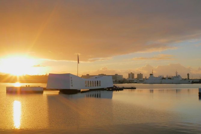 USS Arizona Memorial - Honolulu City - Aloha Pearl Harbor Tour - Oahu - Highlights of the Honolulu City Tour