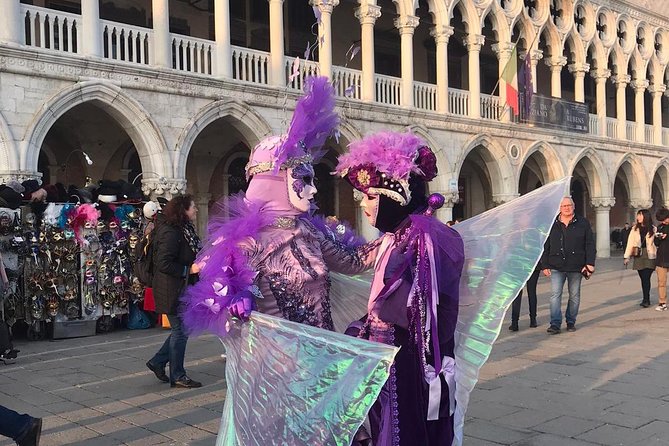 Venice Carnival Tour of Must-See Sites With Local Guide & Frittelle Tasting - Ask Away