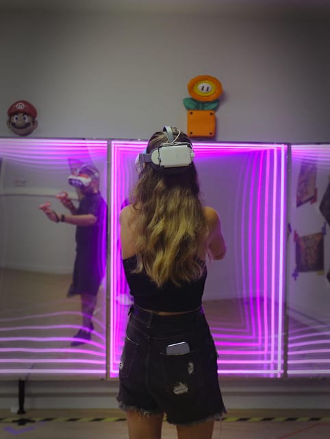 VR Escape Room: The B Block Breakout Free Roam Adventure - What to Bring and Restrictions