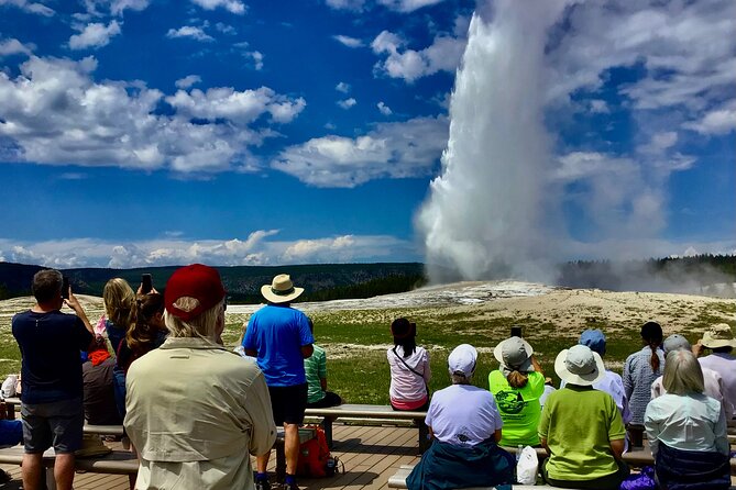 Yellowstone"Open Air" Glass Top Convertible Van West Yellowstone - Booking and Cancellation Policy