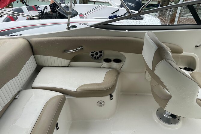 24 Ft Miami Bay: Private Boat, Gas Included , 8 People, Captained - Traveler Reviews and Recommendations