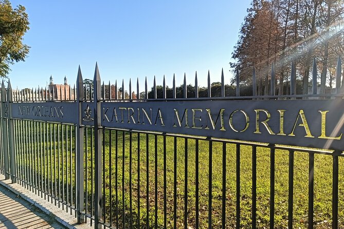 6 Cemeteries of New Orleans: Famous Graves & Fascinating History - Visiting St. Roch Cemetery and St. Roch Market