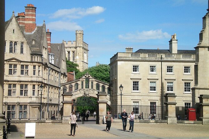 All Inclusive Private Tour of Oxford and Warwick Castle With Pass - Tour Highlights