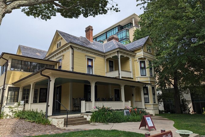 Asheville Scavenger Hunt Walking Tour and Game - Things To Known