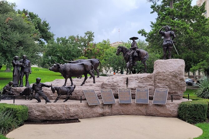 Austin Scavenger Hunt Walking Tour and Game - Sum Up