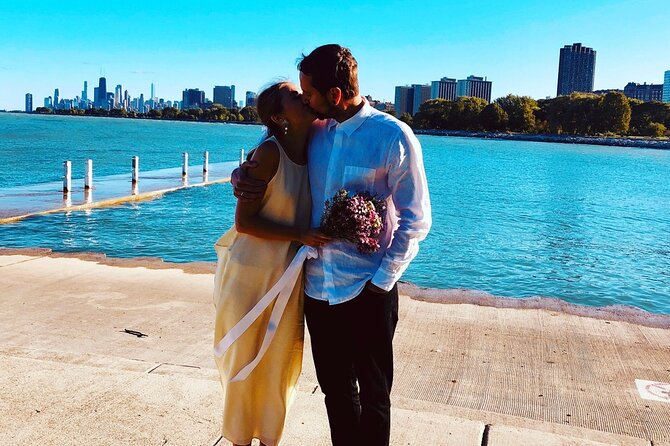 Chicago Elopement With City Landmark Photoshoot & Private Driver - Legal Aspects of Elopement