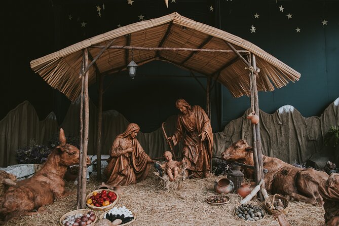 Christmas in Rome Private Walking Tour - Exploring the Eternal City