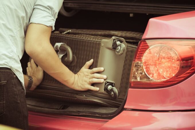 Colombo: Private Transfer to Bandaranaike Airport - Professional Chauffeur Service