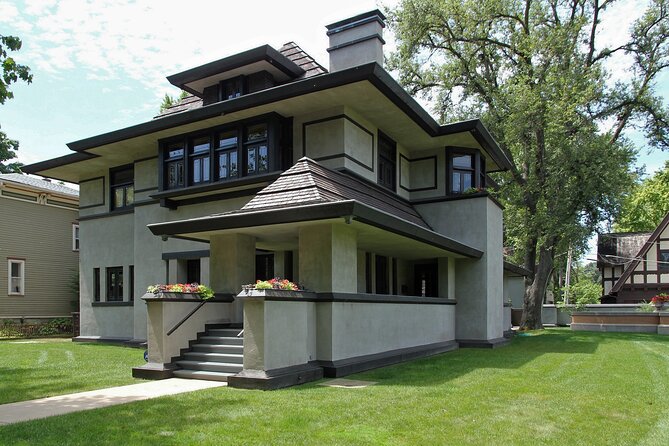 Frank Lloyd Wright Tour in Oak Park - Capturing the Wright Spirit