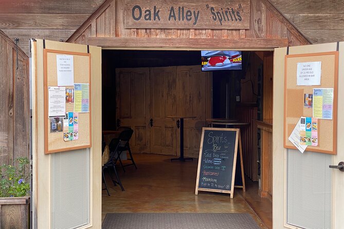 Full-Day Oak Alley Plantation & Large Airboat Swamp W/Transfer - Discovering the Louisiana Swamplands
