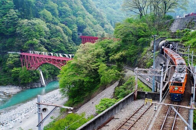Full Day Tour to Kurobe Gorge and Unazuki Onsen From Kanazawa - Memorable Experiences With the Guide