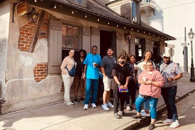 Ghost Tour and Haunted Pub Crawl Party - Exploring New Orleans Spooky Side