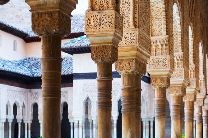 Granada's Crown Jewels: A Walk Through the Alhambra - Group Size and Experience
