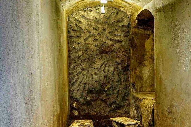 Guided Tour: Shelters of the Spanish Civil War. Spanish Tour - Additional Tour Information