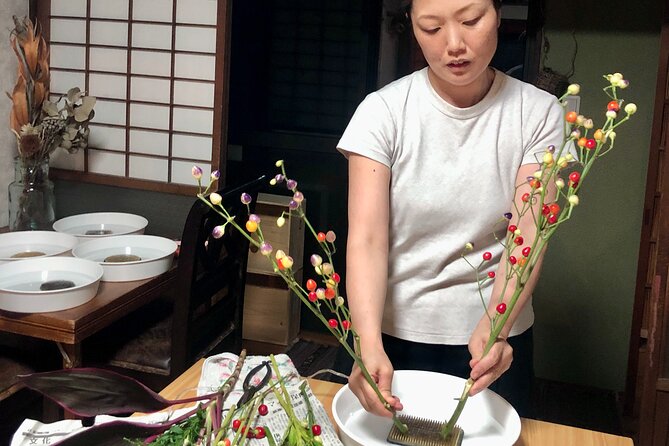 Hands-On Ikebana Making With a Local Expert in Kobe - Hands-On Ikebana Workshop