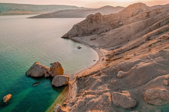 Hike Life on Mars - Booking and Confirmation