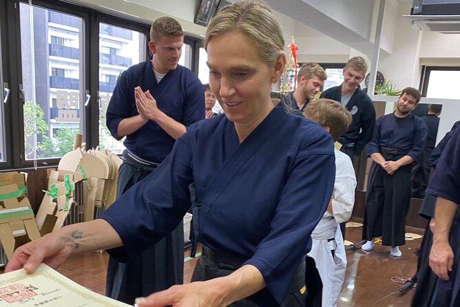 Iaido Experience in Tokyo - Demonstration and Performance