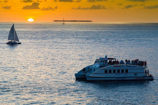 Key West Sunset Cruise: Dinner, Live Music & Drinks Included - Exploring the Key West Sunset Experience