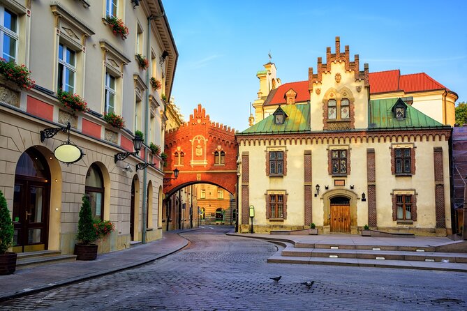 Krakow: Guided 2-hour Old Town Walking Tour - Tour Details and Booking Information