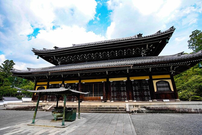 Kyoto Hihashiyama E-Bike Tour *Private, Pick up From/To Hotel - Preparing for the Kyoto Hihashiyama E-Bike Tour