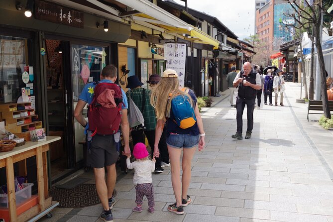 Matsumoto Sake Tasting Walking Tour in Nagano - Experiencing Japanese Hospitality