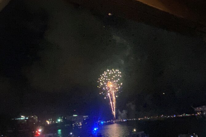 Miami: July 4 South Beach Fireworks Cruise With Open Bar and DJ - Tips for an Enjoyable Experience