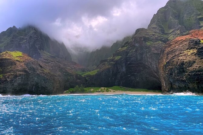NaPali Boat Tour on the Amelia K - Snorkeling and Whale Watching