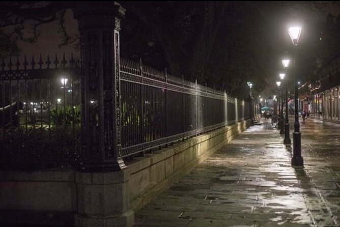 New Orleans Drunken History Tour - Capturing the Paranormal