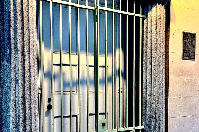 New Orleans Haunted Legends & Scandals Small Group Tour - Things To Known