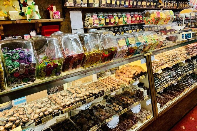 New York City Christmas Holiday Tour With a Free Dessert - Past Traveler Experiences and Ratings