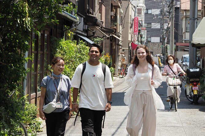 Nezu Shrine and Yanaka: Morning Downtown Walking Tour - Visiting the Asakura Sculpture Museum