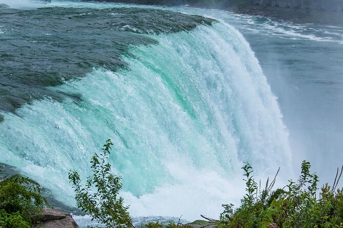 Niagara Falls Day Trip by Air From New York City - Dining Experience at Hard Rock Cafe