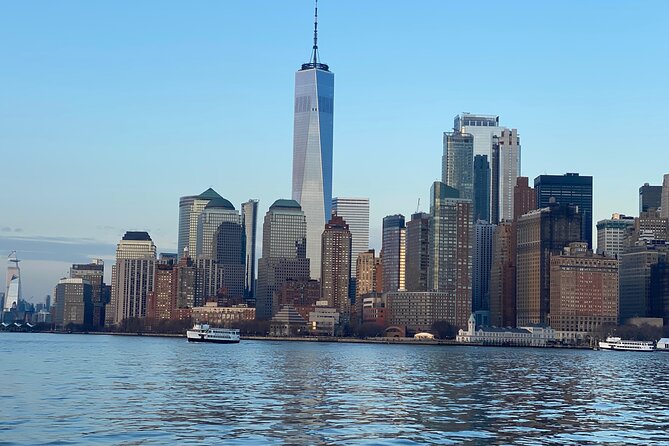 NYC Party Cruise With Light Narration Review - The Sum Up