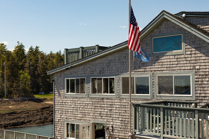 Oyster and Wine Tasting Review: A Coastal Delight - Exceptional Reviews and Ratings