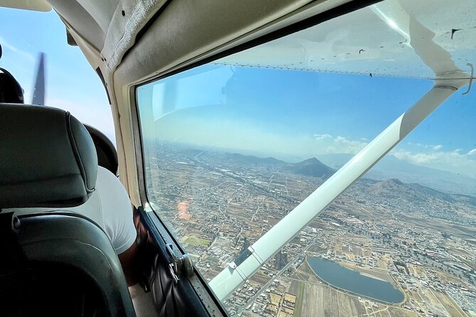 Panoramic Flight to Teotihuacanán in Small Plane 2 People - Booking Information