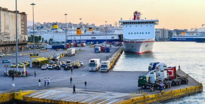Piraeus Port: Private One-Way Transfer to Athens City Center - Review Highlights