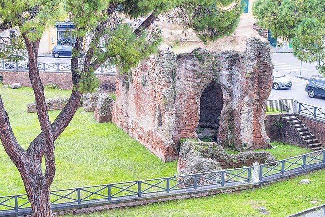 Pisa Scavenger Hunt and Sights Self-Guided Tour - Self-Guided Exploration Tips