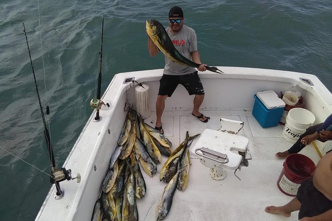 Platinum Private Fishing Charter - Unforgettable Deep-Sea Fishing