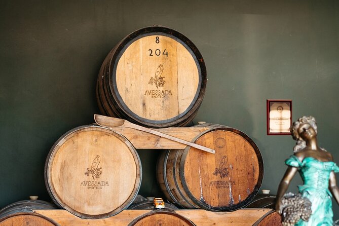 Porto: Douro Valley Tour With 2 Wines, Lunch and Cruise - Dining Experience During the Tour