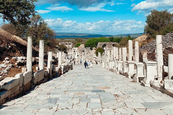 PRIVATE Ephesus For Cruisers: Guide and Vehicle Service - Pricing and Booking