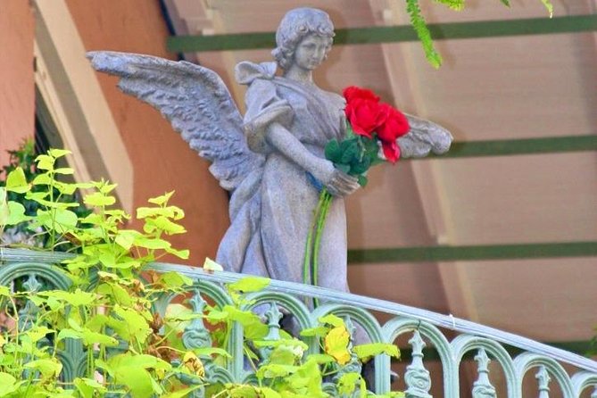 Private French Quarter Walking Tour - Discover Unique Architecture and Cuisine