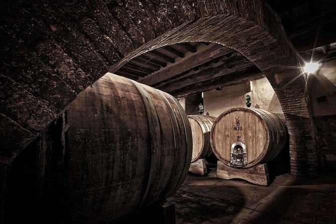 Private Montalcino and Montepulciano Tour From Siena - Dining in Tuscany