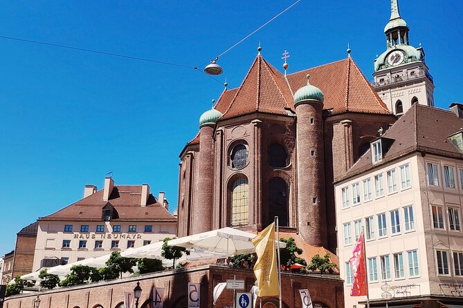 Private Spring Beer-Festival, Table and Lunch & Munich Old Town - Exploring Munich Old Town