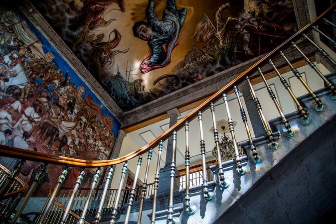 PRIVATE Tour Chapultepec Castle - Pricing and Booking Details