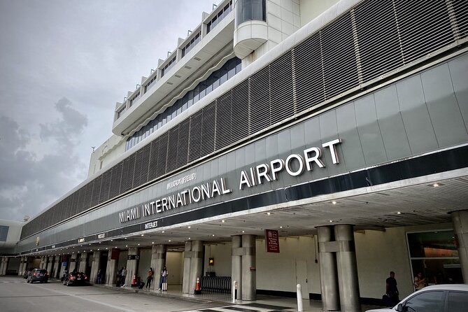 Private Transfer From or To Miami Intl Airport and Port of Miami - Navigating Miami Airport Parking and Fees