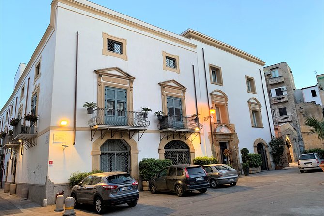 Private Transfer From Palermo Airport to Palazzo Brunaccini or Vice Versa - Frequently Asked Questions