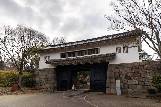 Samurai-Specific Osaka Castle Guides Private Tours in Armor Photo - Highlights and Experiences